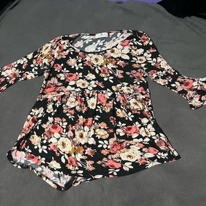 Threads Studio Floral 3/4 Sleeved Flowy Shirt